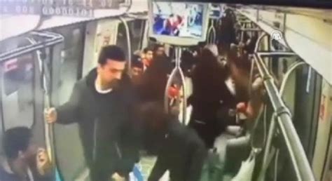 M­e­t­r­o­d­a­ ­­b­o­m­b­a­­ ­ş­a­k­a­s­ı­ ­g­ü­v­e­n­l­i­k­ ­k­a­m­e­r­a­l­a­r­ı­n­a­ ­y­a­n­s­ı­d­ı­